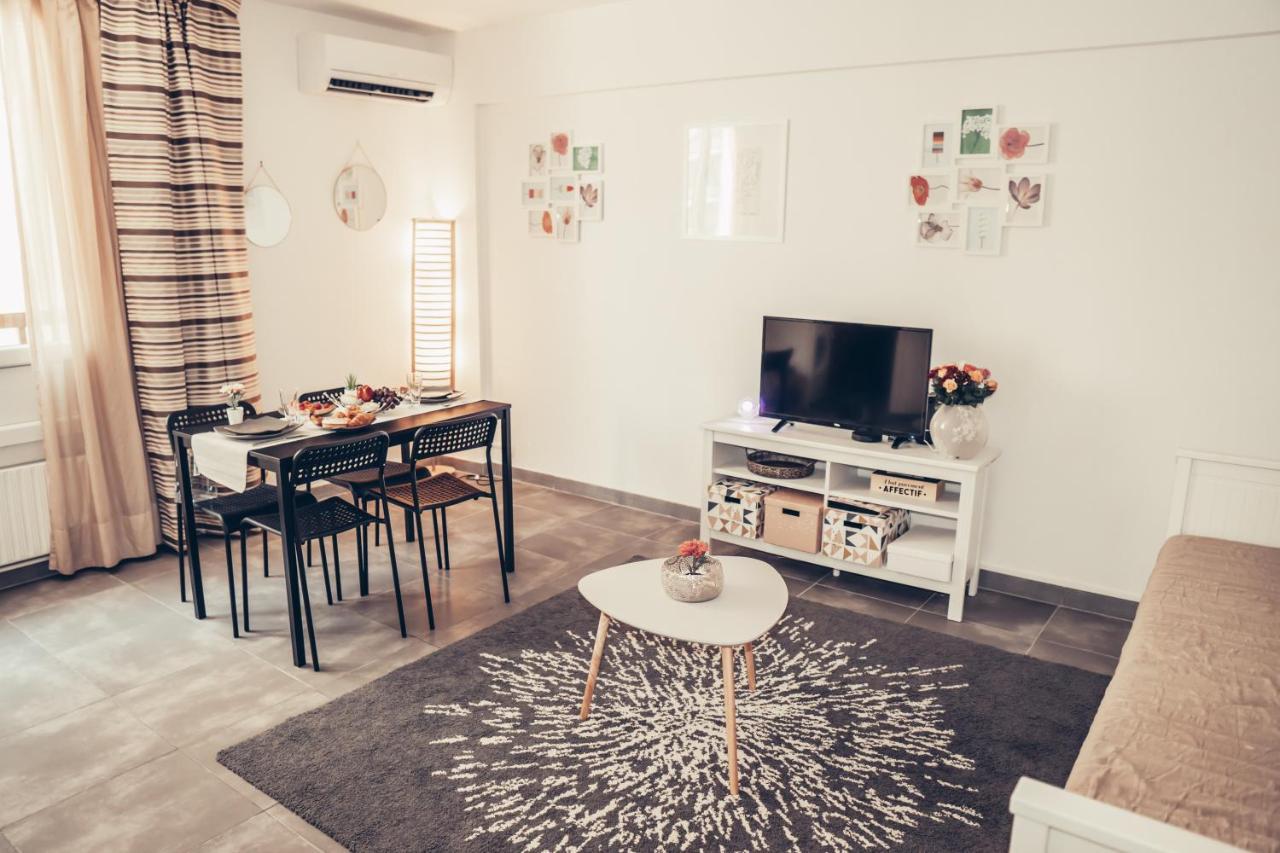 Magnifique Studio Centre Ville Toulon - Spacieux Climatisation Calme Rare Pas De Parking Prive Stationnement Gratuit Dans La Rue Екстериор снимка